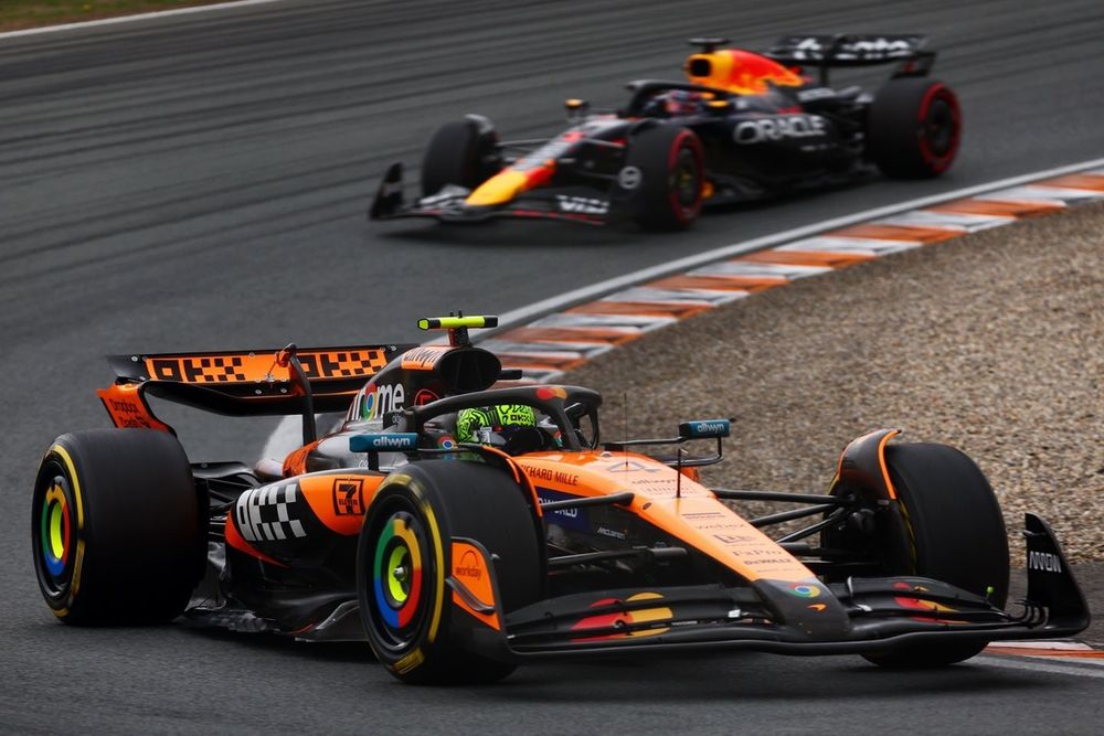 Lando Norris, McLaren, Oscar Piastri, McLaren