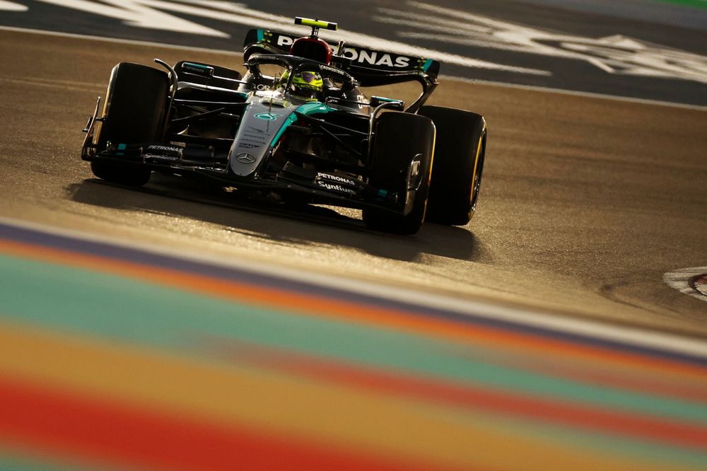 Lewis Hamilton, Mercedes F1 W15