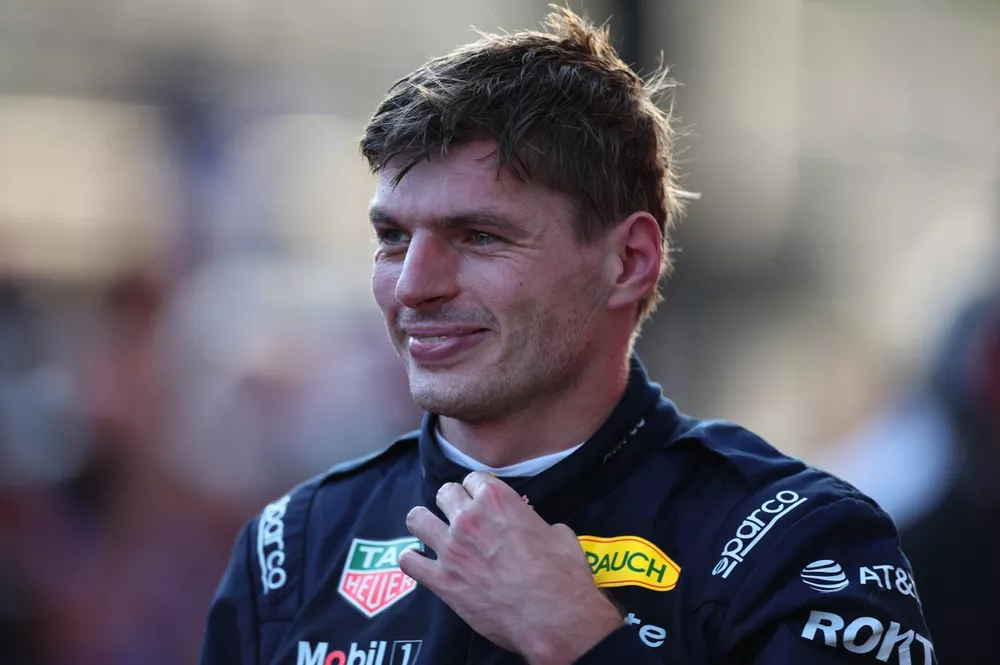 La actitud sin filtros de Max Verstappen ante el calor de Sepang conquista a los fans