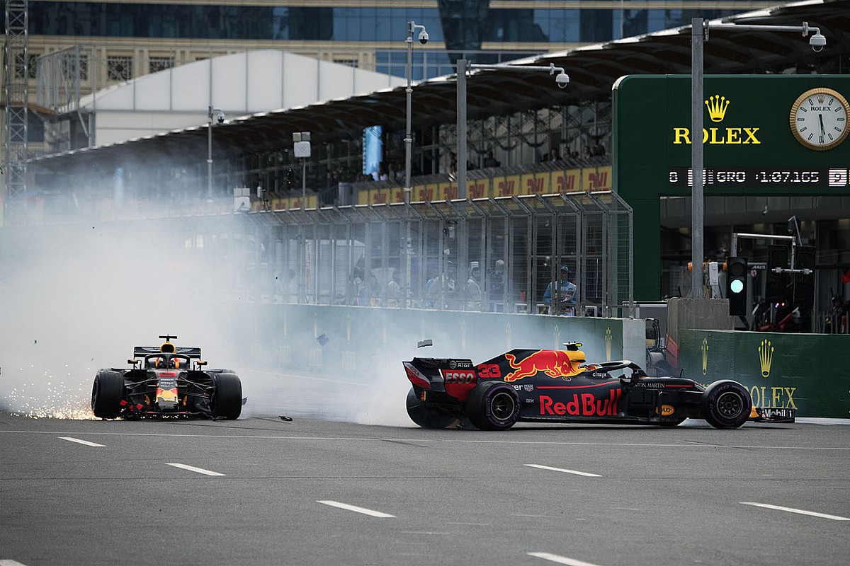 Marko: “Verstappen had crash met Ricciardo in Baku kunnen vermijden”