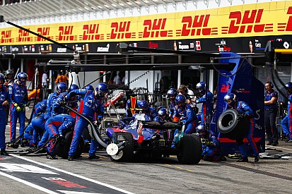 Gasly verrast door full wets, Hartley neemt ‘moedig besluit’