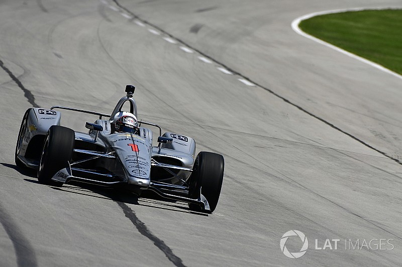 Ньюгарден выиграл поул на этапе IndyCar в Техасе