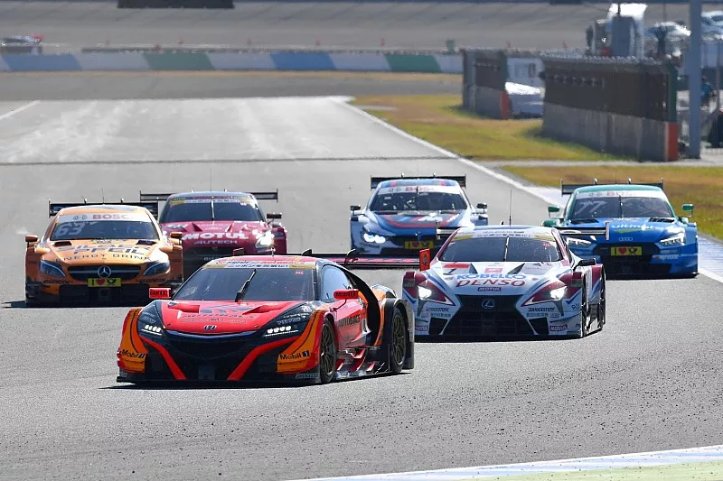 Audi RS5 DTM, BMW M4 DTM, Honda NSX-GT, Lexus LC500, Mercedes-AMG C 63 DTM, Nismo GT-R