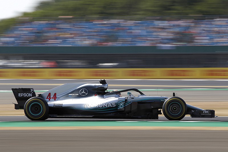 Hamilton wil af van DRS in Bocht 1 op Silverstone: