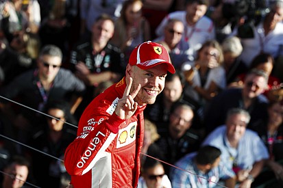 Ferrari ve Vettel'in galibiyet sonrası yaşadıkları sevinç