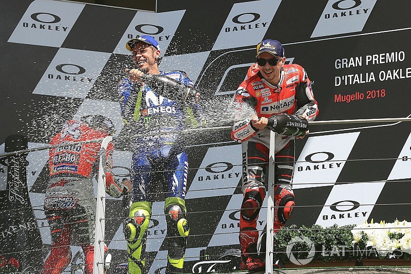 Rossi: Lorenzo'yu şampiyonluk savaşında yok saymak