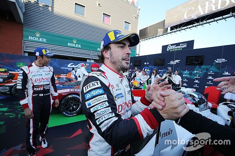 Ganadores #8 Toyota Gazoo Racing Toyota TS050: Sébastien Buemi, Kazuki Nakajima, Fernando Alonso