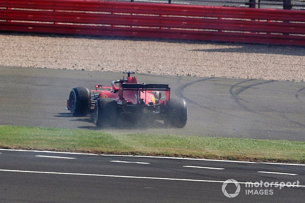 Sebastian Vettel, Ferrari SF1000, fait un tête à queue