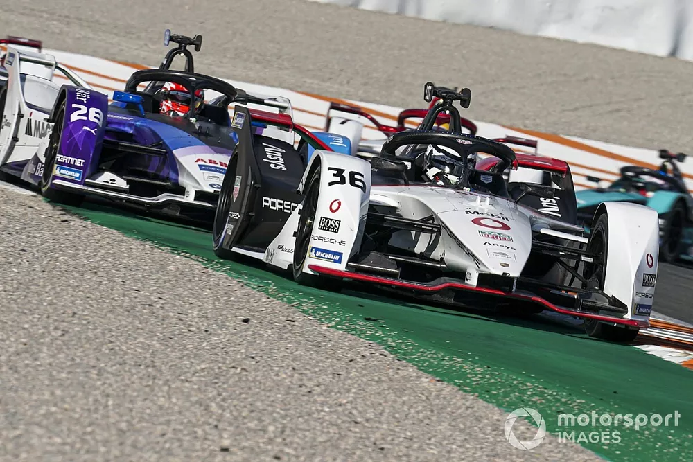 Andre Lotterer, Tag Heuer Porsche, Porsche 99X Electric, Maximilian Gunther, BMW I Andretti Motorsports, BMW iFE.21