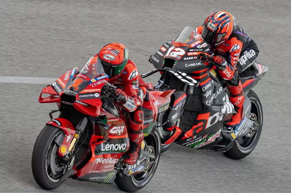 Francesco Bagnaia, team Ducati, Maverick Vinales, Aprilia Racing Team

