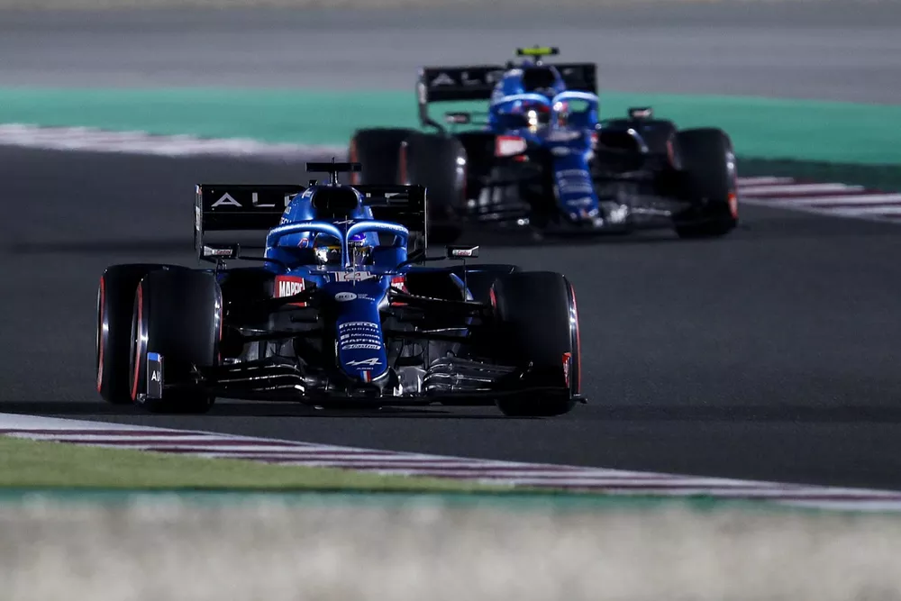 Fernando Alonso, Alpine A521, Esteban Ocon, Alpine A521