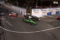 Vídeo: Evans vuela sobre el líder del mundial de Fórmula E en Roma