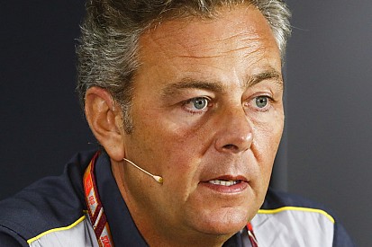 Pirelli, Isola: "Abu Dhabi importante per hypersoft e test 2019"