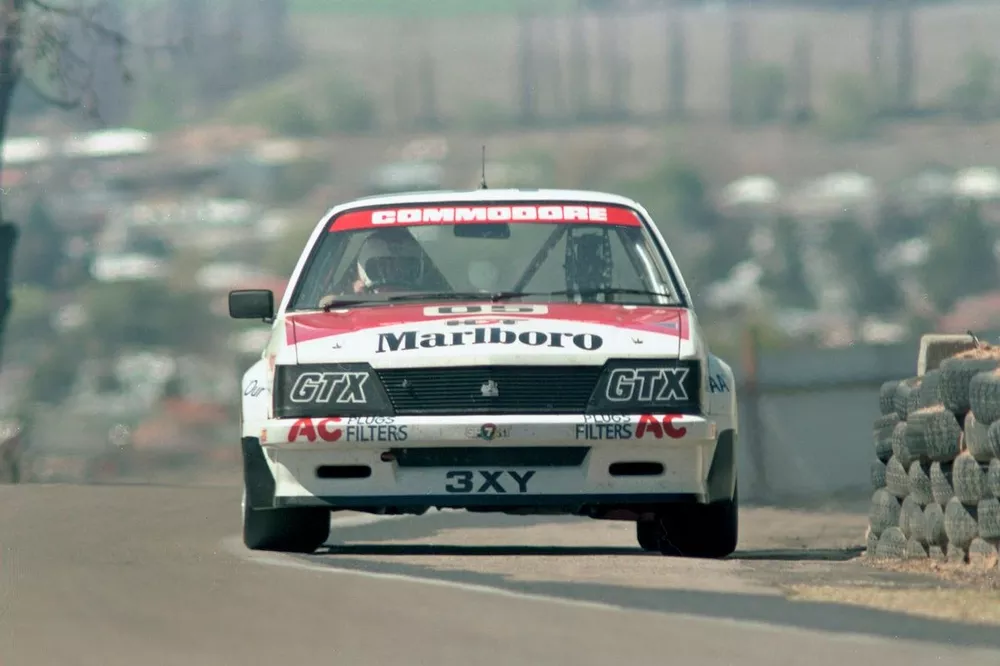 Peter Brock and Larry Perkins, Holden Dealer Team