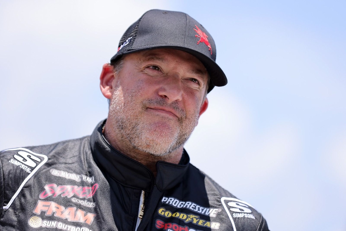 NASCAR legend Tony Stewart has 