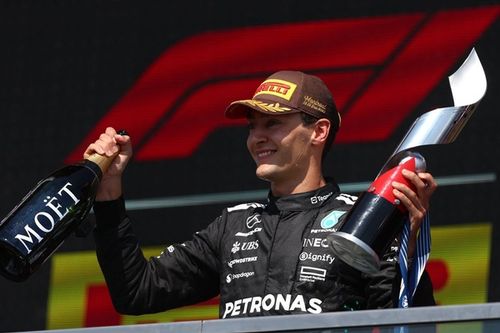 Russell niezagrożony