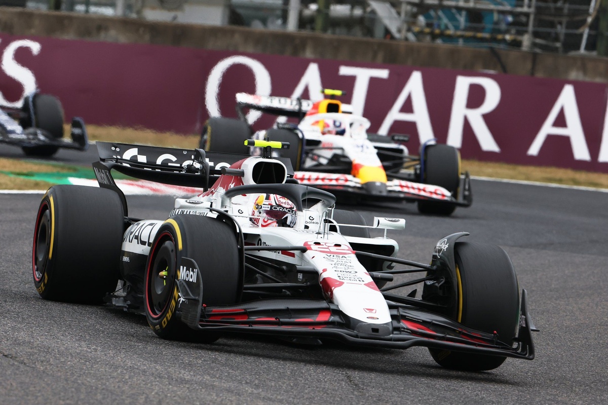F1 日本GP 非売品 レッドブル ポストカード 角田裕毅 鈴鹿 2025F1日本GP 非売品Red Bullポストカード（4枚組）