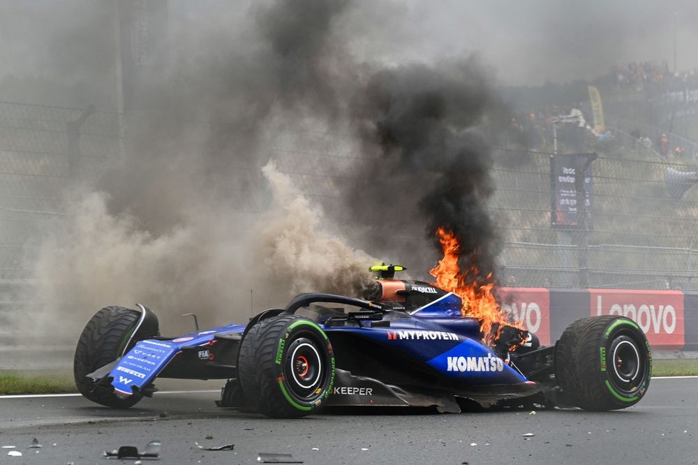 Accidente de Logan Sargeant, Williams FW46
