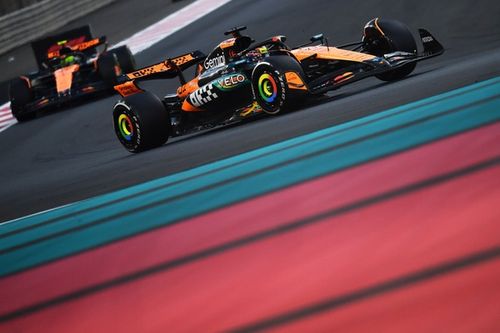 F1: Por que McLaren "discutiu" ultrapassagem de Piastri sobre Norris no GP de Abu Dhabi
