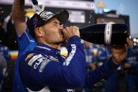 Kyle Larson gana el título de NASCAR Cup 2025; Blaney se impone en Phoenix