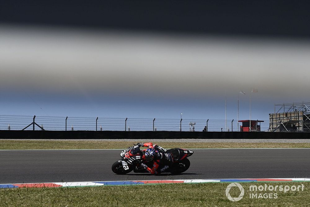 Maverick Vinales, Aprilia Racing Team