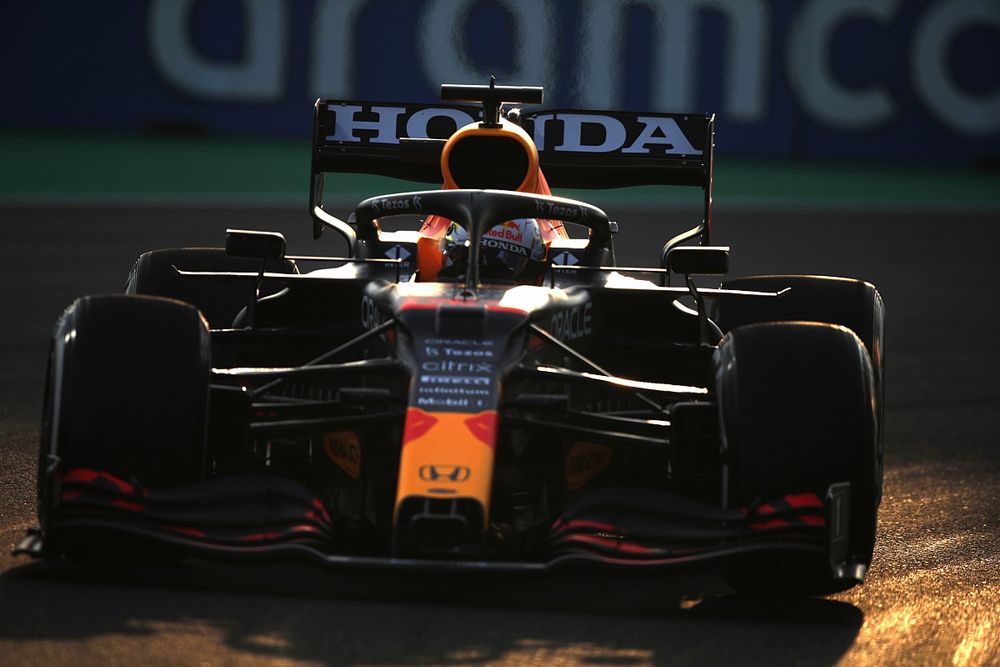 Max Verstappen, Red Bull Racing RB16B
