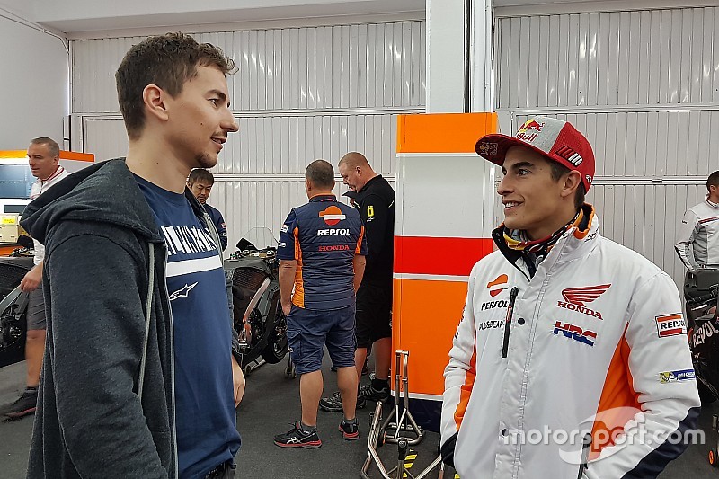 Lorenzo : Cohabiter avec Márquez rappelle les débuts auprès de Rossi