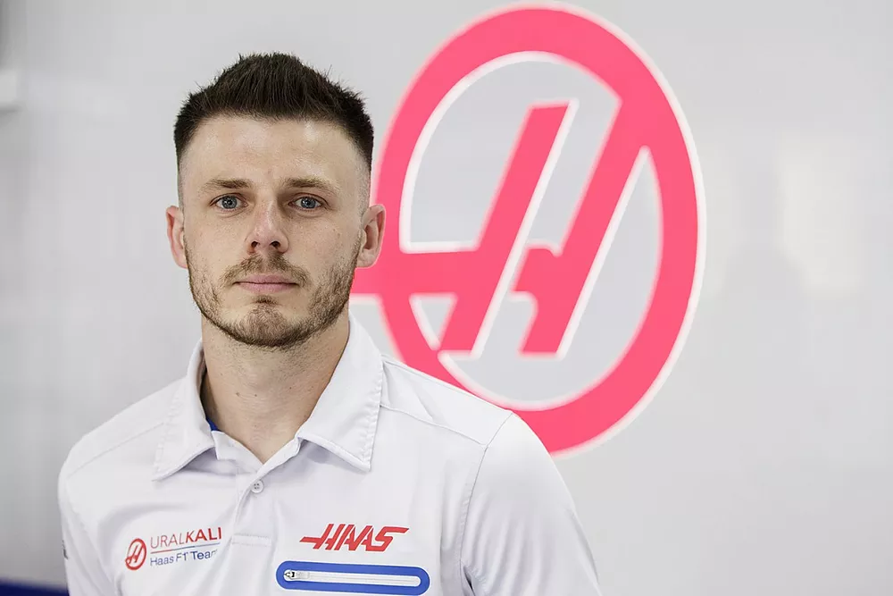 Elliot Parkes, mec&aacute;nico de Haas