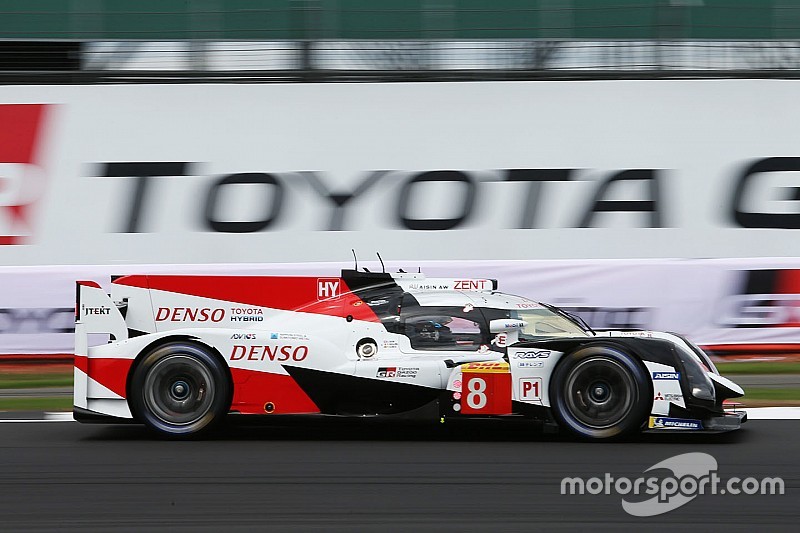 Экипаж Алонсо выиграл третью гонку WEC подряд