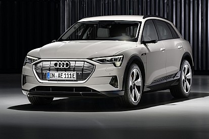 Audi отримала більше 10 000 попередніх замовлень на e-tron