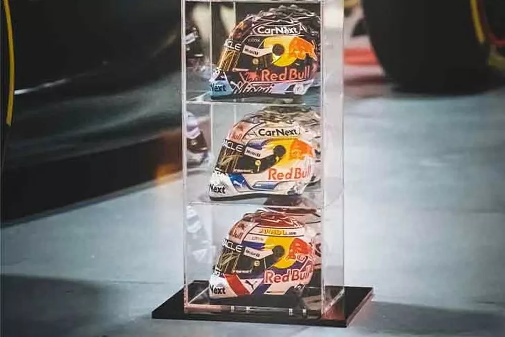Minicascos-de-Max-Verstappen
