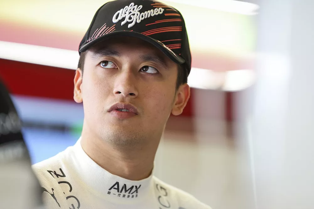 Zhou Guanyu, Alfa Romeo C42