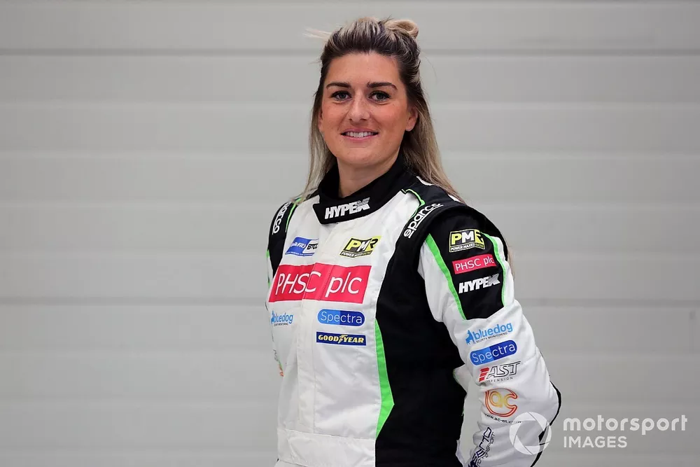Jade Edwards, Power Maxed Racing Vauxhall Astra