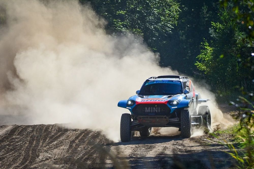 Columna Medica Baja Poland, Joao Ferreira i Filipe Palmeiro Mini John Cooper Works Rally+) 