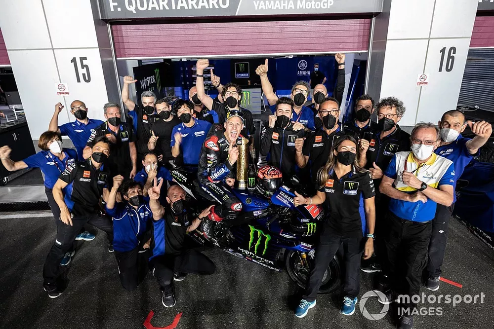 Race winner Fabio Quartararo, Yamaha Factory Racing with the team