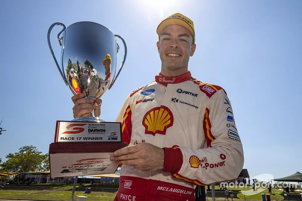 Race winner Scott McLaughlin, DJR Team Penske
