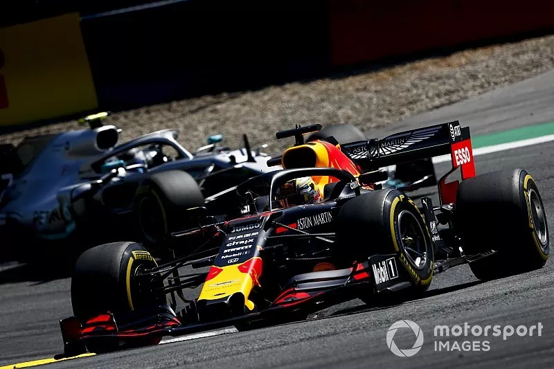 Max Verstappen, Red Bull Racing RB15, Valtteri Bottas, Mercedes AMG W10