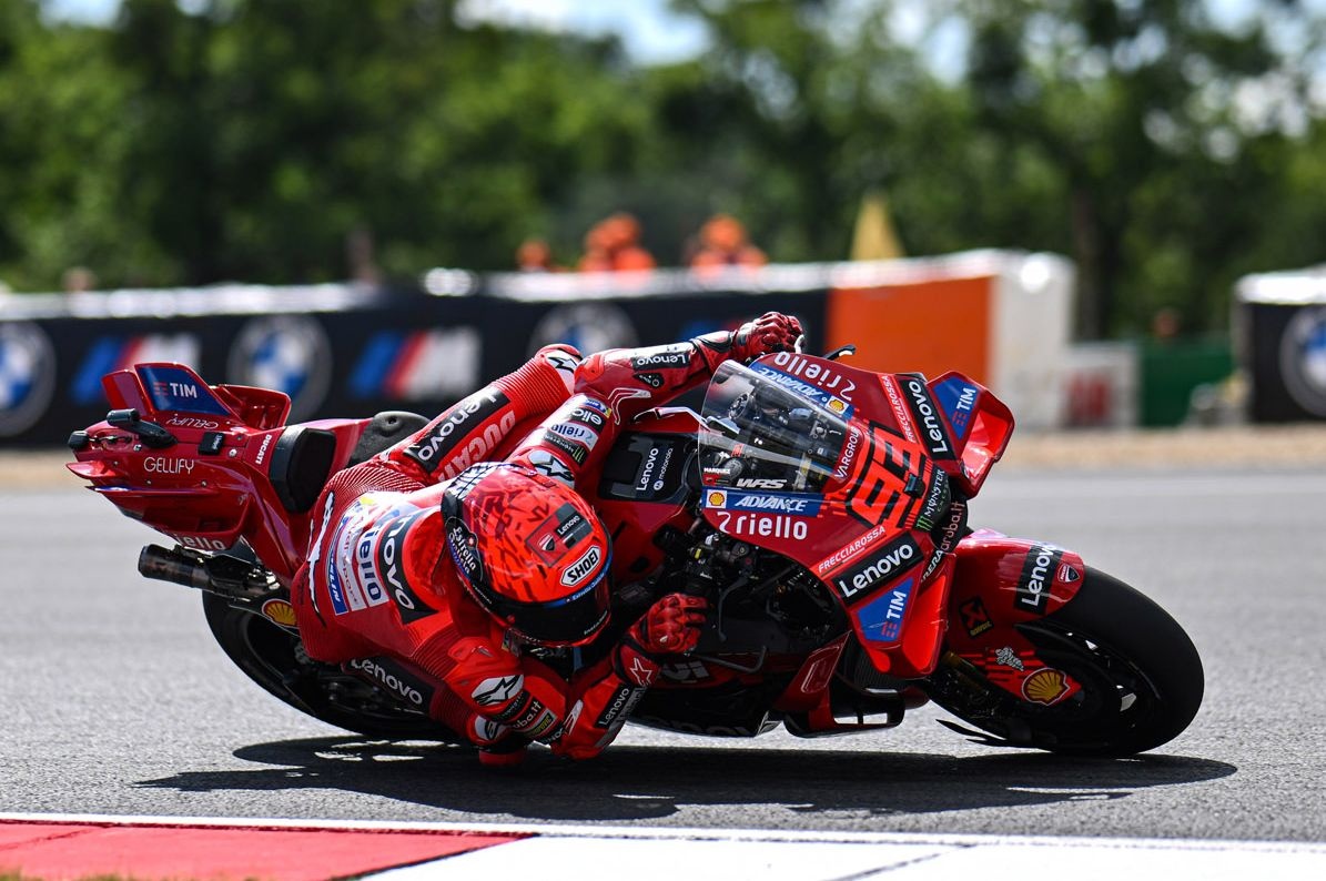 MotoGP | Red Bull Ring, Libere 1: Marquez riparte forte e stacca Bagnaia di 0"3