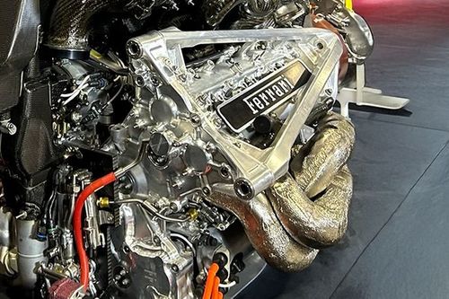F1 e FIA entram em acordo sobre testes de carros anteriores para 2026, mas motores podem ficar mais caros; entenda