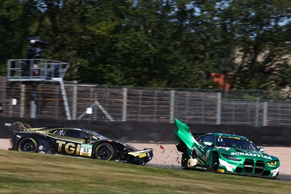 Jordan Pepper, Grasser Racing Team Lamborghini Hurac&aacute;n EVO GT3 and Marco Wittmann, Schubert Motorsport BMW M4 GT3