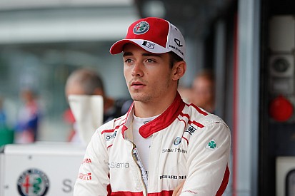 Sauber espera decisão da Ferrari sobre Raikkonen e Leclerc