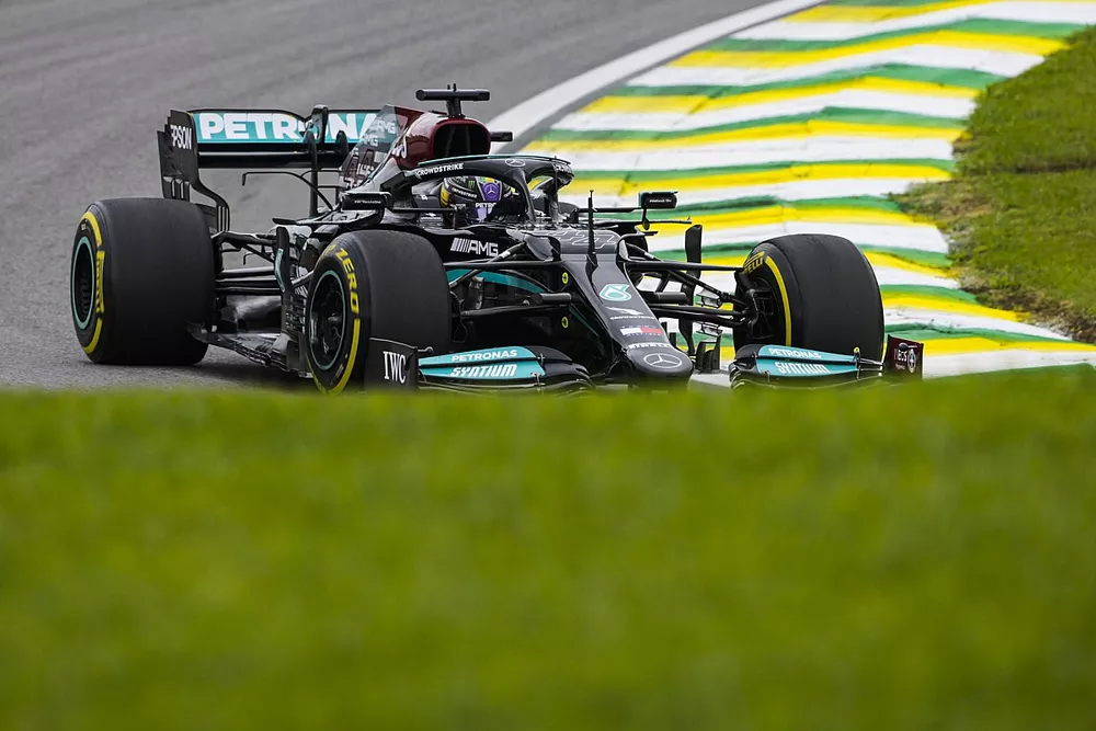 Lewis Hamilton, Mercedes W12