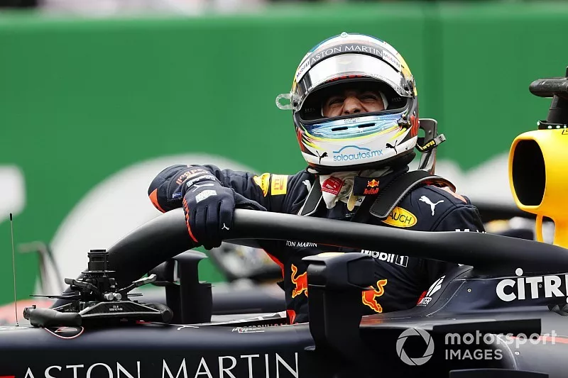 Daniel Ricciardo, Red Bull Racing RB14, f&ecirc;te sa pole position