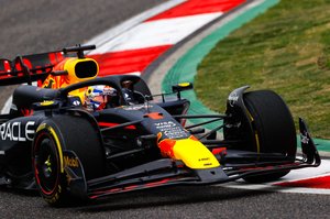（F1 1000戦記念）1/18 レッドブル 中国GP2019 フェルスタッペン F1 1000戦記念）1/18 レッドブル 中国GP2019 フェルスタッペン