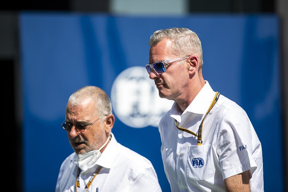 Eduardo Freitas, Director de Carrera, FIA, Niels Wittich, Director de Carrera, FIA 