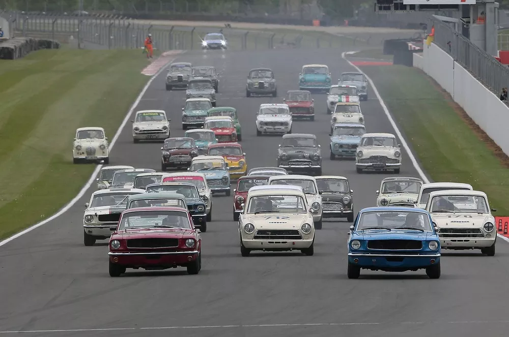 Big HRDC grid, Donington Park