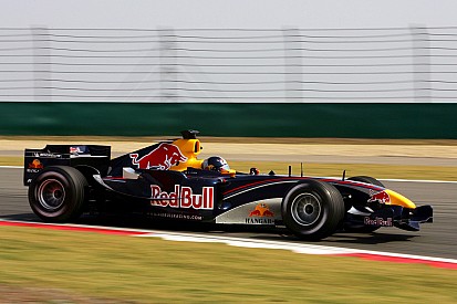 A Red Bull összes F1-es autója: Adrian Newey szörnyetegei