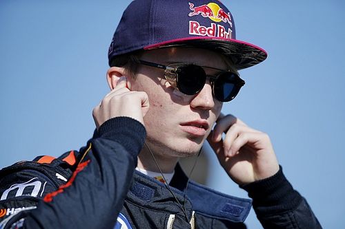 Red Bull encuentra extra&ntilde;o el bloque al test de Ticktum