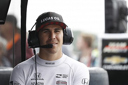 Wickens presenta una lesión de la médula espinal "indeterminada"