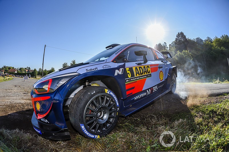 Ньовілль продовжив контракт із Hyundai